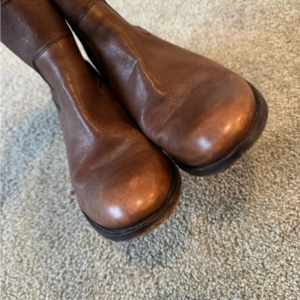 FRYE Ankle Boots Booties Short Cognac Side Zip Size 9.5B EUC